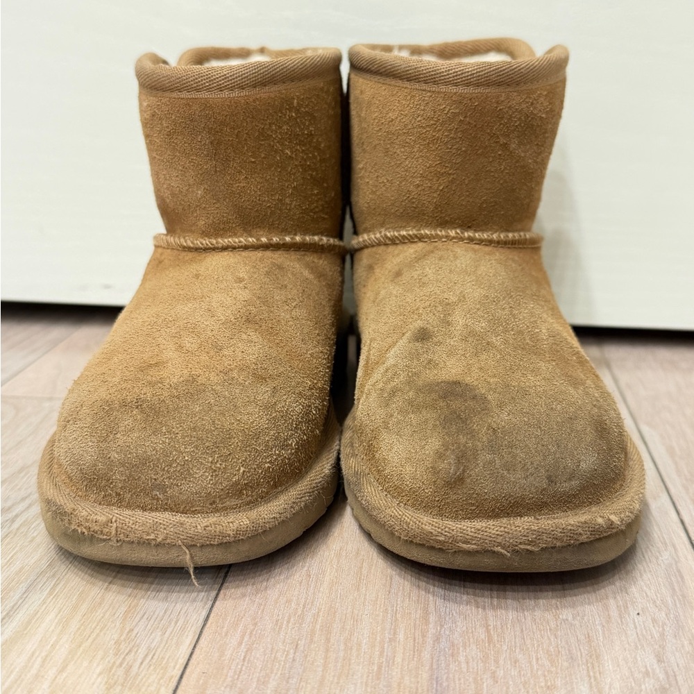 UGG Kids Brown Cozy Boots - Picture 6 of 7